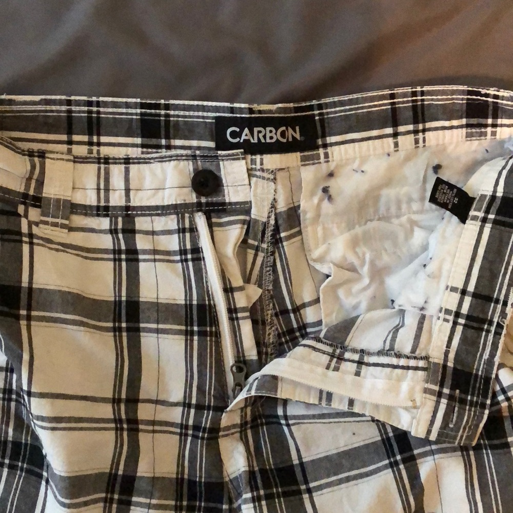 Plaid shorts size 32 - Picture 3 of 4